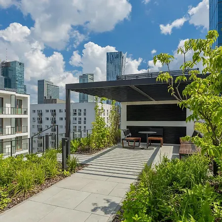 Chmielna Duo In The Centre Of Near Tower With Parking By Renters *