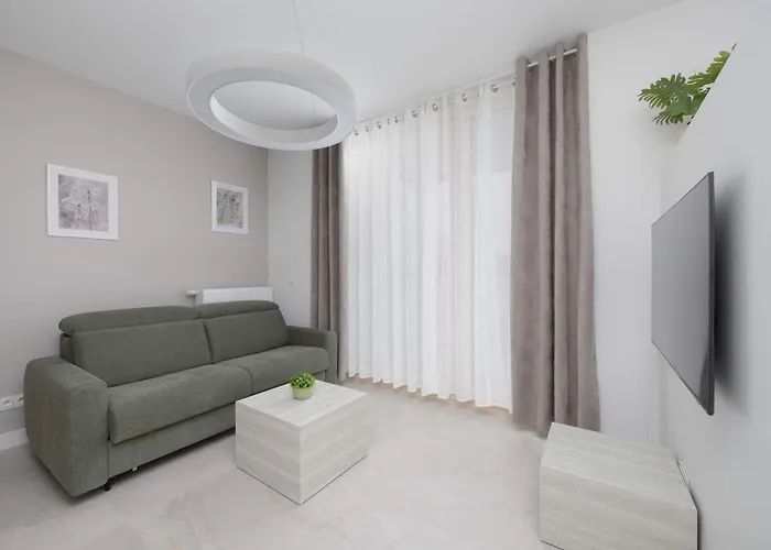 Apartament Chmielna Duo In The Centre Of Near Tower With Parking By Renters