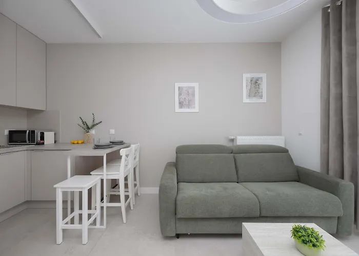 Chmielna Duo In The Centre Of Near Tower With Parking By Renters Apartament
