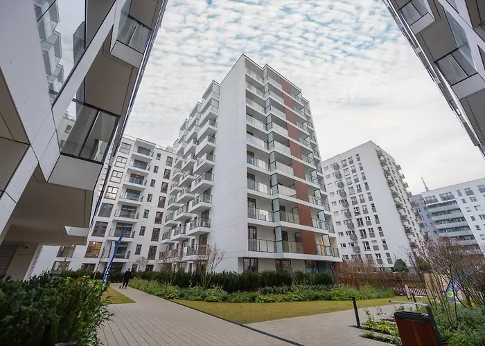 Chmielna Duo In The Centre Of Near Tower With Parking By Renters Appartement