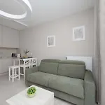 Chmielna Duo In The Centre Of Near Tower With Parking By Renters דירה