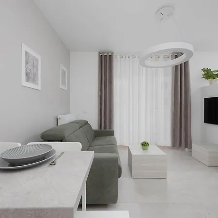 Апартаменты Chmielna Duo In The Centre Of Near Tower With Parking By Renters Варшава