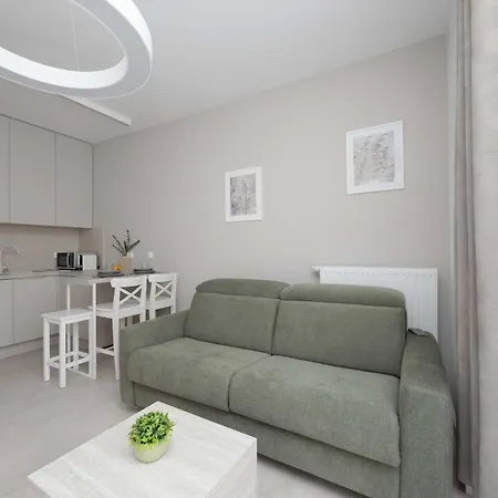 Chmielna Duo In The Centre Of Near Tower With Parking By Renters Daire